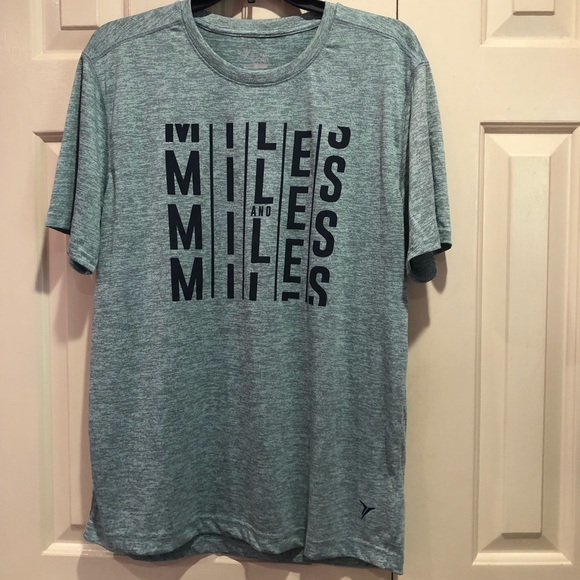 Old Navy Other - Old Navy Active Go Dry Miles and Miles  T-Shirt Size L NWT